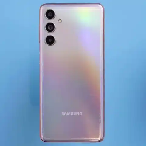 Samsung Galaxy F55 (6)